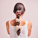 Accessoires Haargummies_Scrunchies_Tragebild_junoandme