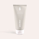 Körperpflege 3in1-After-Shave-Moisturizer steht vor neutralem Hintergrund.